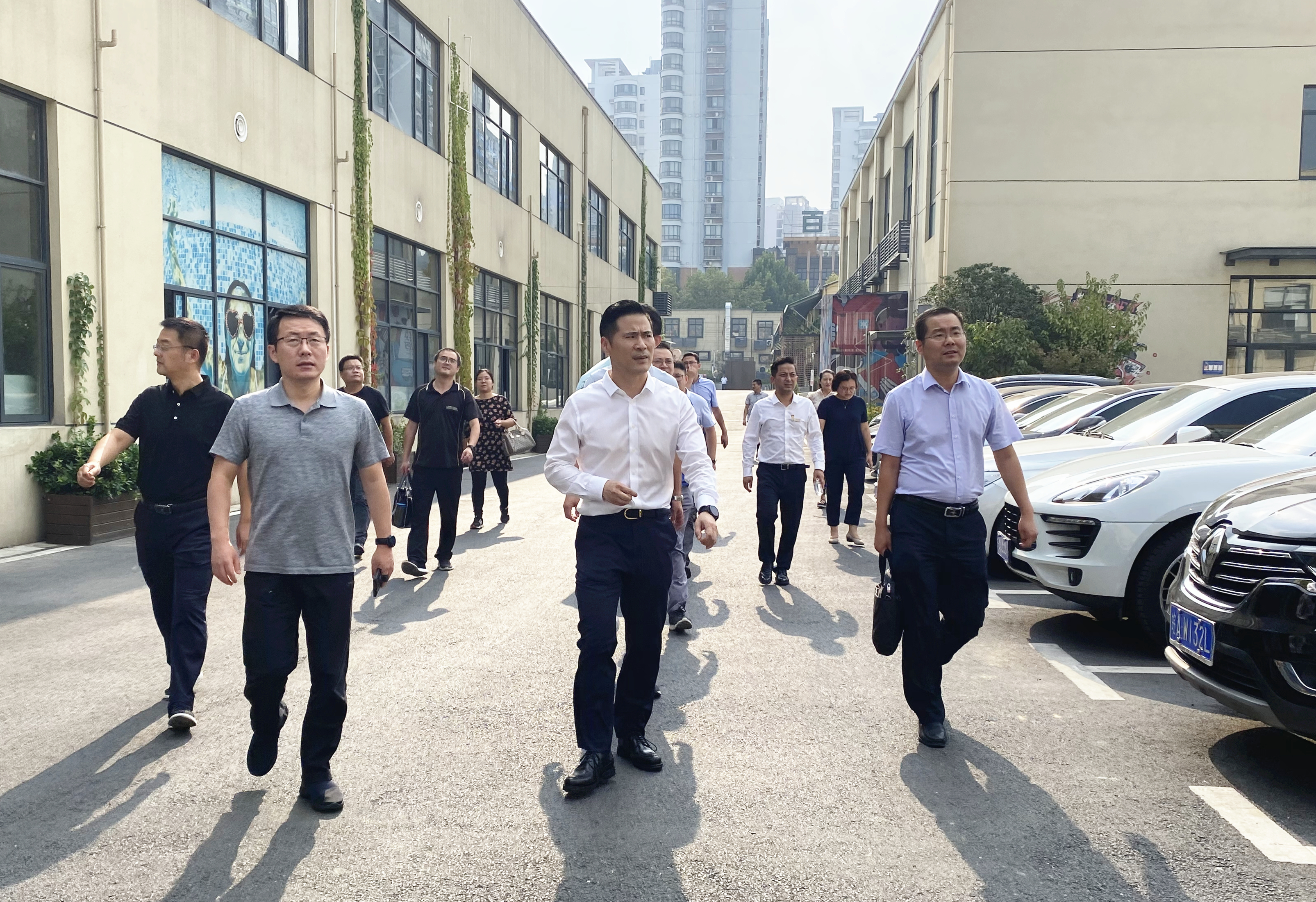 廬陽區(qū)委副書記、區(qū)長陳偉一行 蒞臨廬陽建華文創(chuàng)園調(diào)研