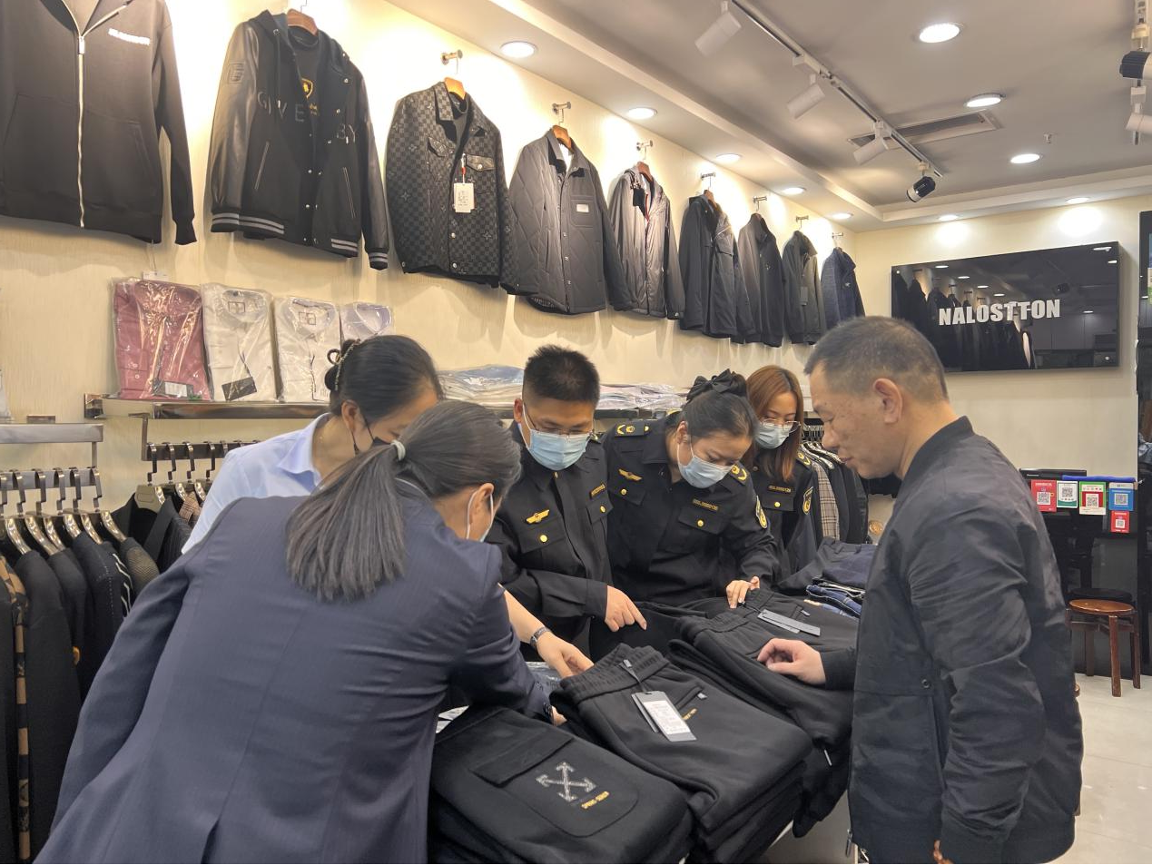 拱墅區(qū)市場監(jiān)督管理局走訪錢江商城開展 知識產(chǎn)權(quán)保護(hù)專項檢查行動